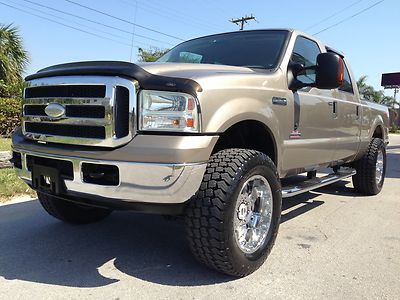 Crew cab xlt 4x4 fx4 diesel *air ride*  super sound system  *free carfax report*