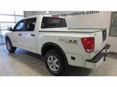 PRO-4X 5.6L CD 4X4 Locking/Limited Slip Differential Tow Hitch Tow Hooks A/C ABS, image 7