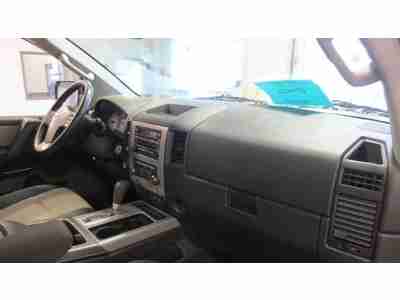 PRO-4X 5.6L CD 4X4 Locking/Limited Slip Differential Tow Hitch Tow Hooks A/C ABS, image 11