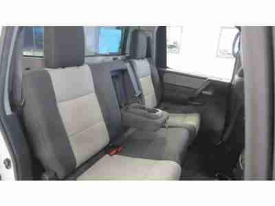 PRO-4X 5.6L CD 4X4 Locking/Limited Slip Differential Tow Hitch Tow Hooks A/C ABS, image 15