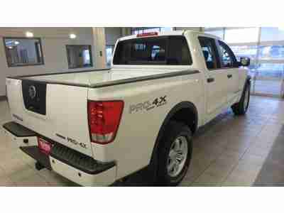 PRO-4X 5.6L CD 4X4 Locking/Limited Slip Differential Tow Hitch Tow Hooks A/C ABS, image 16