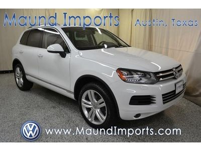 Exec certified suv nav cd 4x4 4-wheel disc brakes 8-speed a/t a/c am/fm stereo