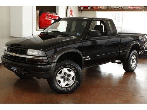 2002 chevrolet s-10 zr2 4x4 automatic 3-door truck