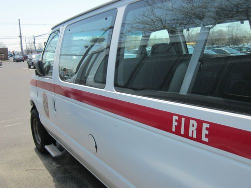 1997 Ford E350 Small-Medium Scale Transportation/Tour Van Solid Condition, image 8