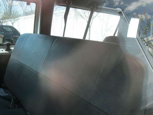 1997 Ford E350 Small-Medium Scale Transportation/Tour Van Solid Condition, image 9