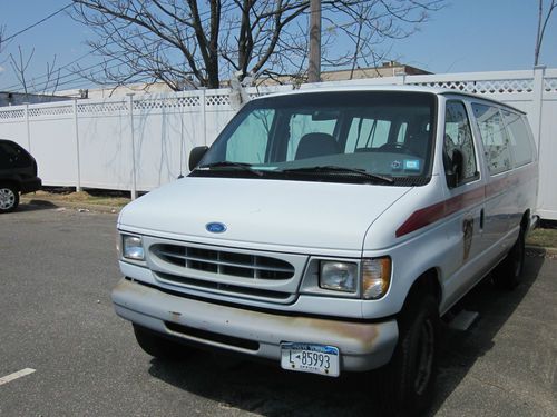 1997 Ford E350 Small-Medium Scale Transportation/Tour Van Solid Condition, image 11