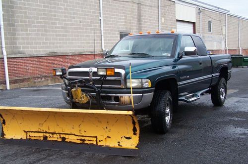 1997 dodge ram 2500 base extended cab pickup 2-door 5.9l