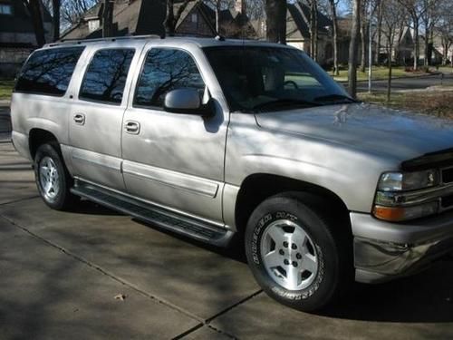 2003 chevrolet suburban lt, fully loaded, every option, low miles, no reserve!