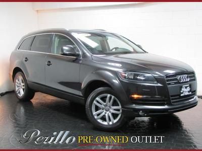 2009 audi q7 3.6 premium quattro//navigation system//panorama sunroof//3rd row