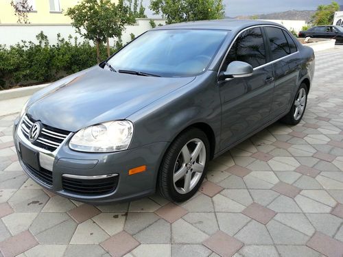 2010 volkswagen jetta tdi sedan 4-door 2.0l