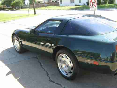 1995 polo green CHEVROLET CORVETTE COUPE with 52,000 orig. miles, sun®. roof., US $12,900.00, image 2