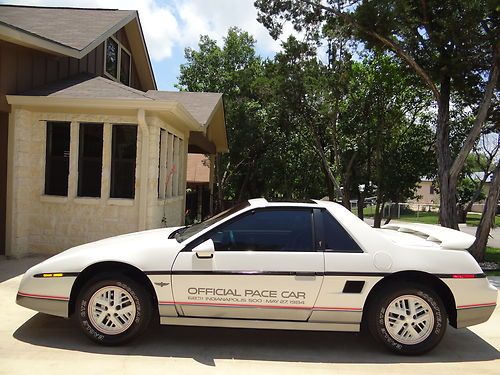 1984 pontiac fiero sport coupe 2-door 2.5l