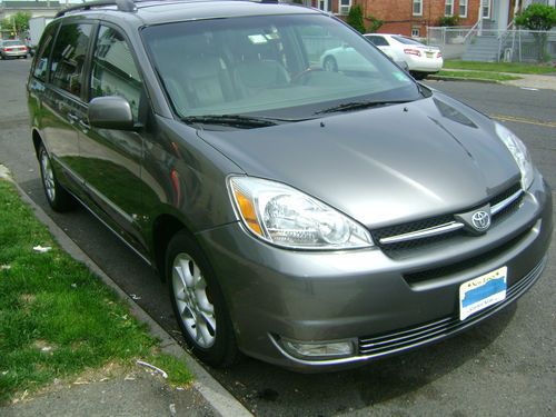 2004 toyota sienna xle limited mini passenger van 5-door 3.3l