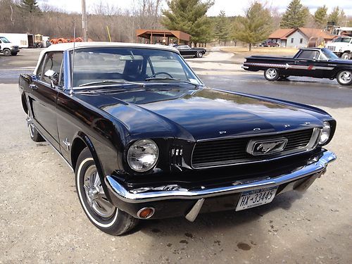 1966 ford mustang convertible 2-door