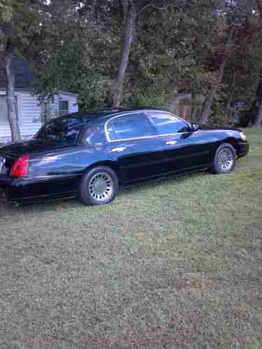 2001 Lincoln Town Car Signature Sedan 4-Door 4.6L, US $3,800.00, image 4