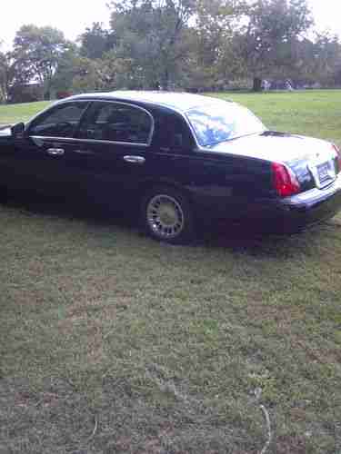 2001 Lincoln Town Car Signature Sedan 4-Door 4.6L, US $3,800.00, image 6