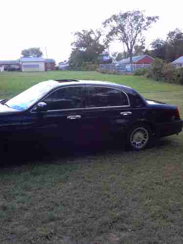 2001 Lincoln Town Car Signature Sedan 4-Door 4.6L, US $3,800.00, image 8