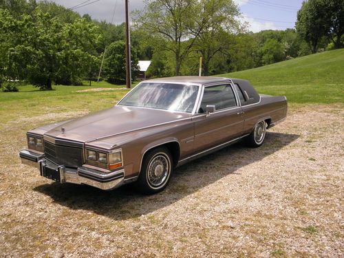 1983 cadillac fleetwood brougham d'elegance coupe 2-door 4.1l