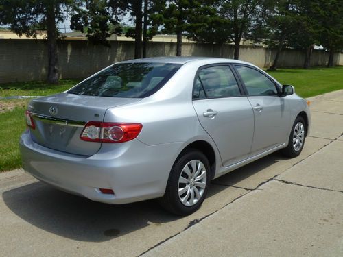 2012 Toyota Corolla LE Sedan 4-Door 1.8L, US $11,900.00, image 3