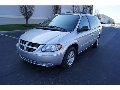 No reserve 2007 dodge grand caravan sxt stow&amp;go power sliders fog lights alloys