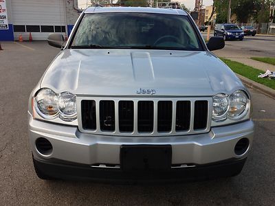 2006 jeep grand cherokee    4x4     super clean      rebuilt