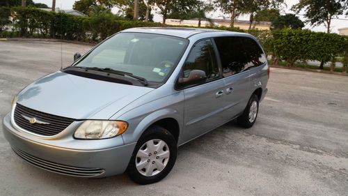 2003 chrysler town &amp; country lx - 3.3l v6 runs great 7 passengers family car fwd