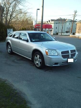 2006 dodge magnum r/t wagon 4-door 5.7l