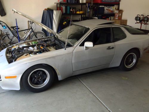 1983 Porsche 944 Silver & Black Original California Car Rust Free Back Yard Find, US $7,900.00, image 4