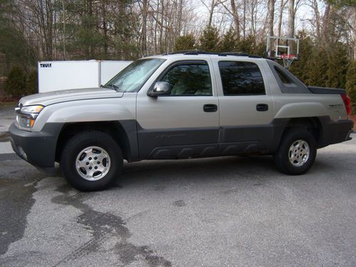 2005 chevrolet avalanche 1500 base crew cab pickup 4-door 5.3l..4x4..sunroof