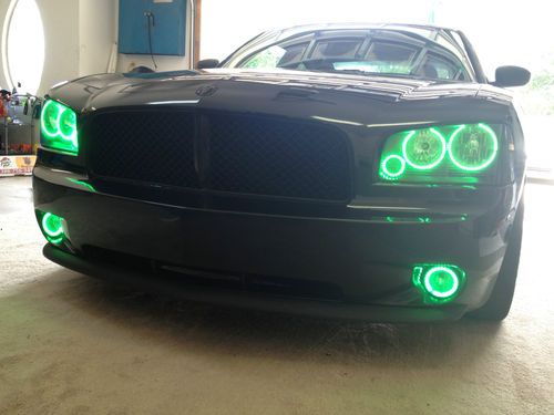 2006 dodge charger sxt 3.5l (lowered, 22' rims, navi, rgb halos, dual exhaust)