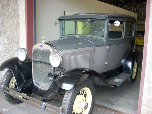 1930 ford model a two tone sedan