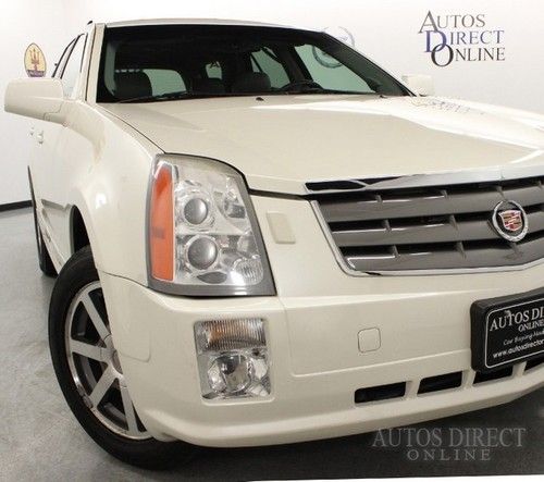 We finance 04 nav cd changer leather heated seats bose 4.6l northstar 3rd row