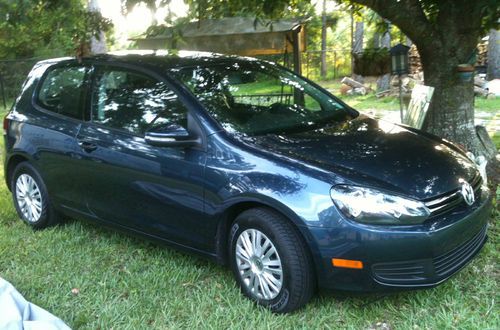 2011 volkswagen golf base hatchback 2-door 2.5l