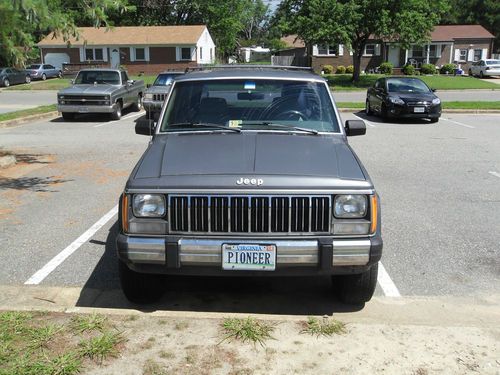 1989 jeep cherokee pionner 4x4  excellent condition~!!!