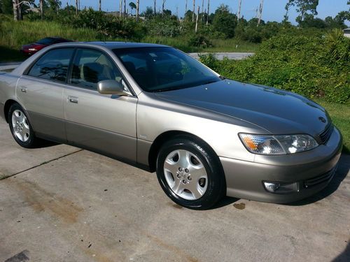 2000 lexus es300 base sedan 4-door 3.0l