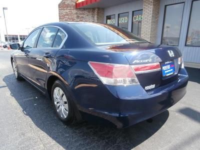 Warranty One owner Smoke free Absolute sale Clean Excellent condition Low miles, image 5