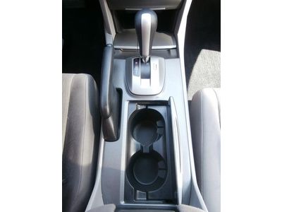 Warranty One owner Smoke free Absolute sale Clean Excellent condition Low miles, image 12