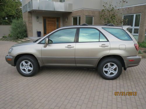 Lexus rx300 v6 2wheel drive low low miles, exceptional condition