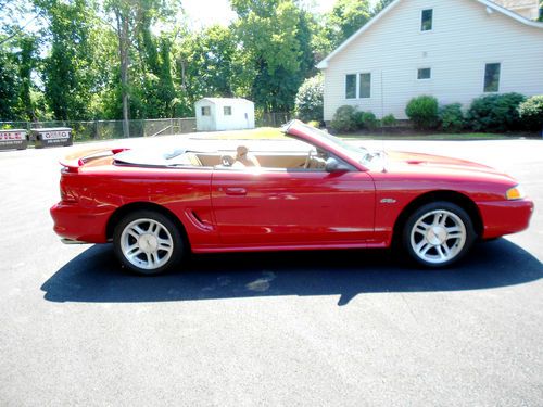 1998 Ford Mustang GT Convertible 5 speed - Mint Time Capsule, image 6