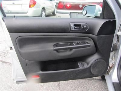 GLS Hatchback 2.0L Monsoon Sound System Premium Sound System Side Air Bag System, image 13