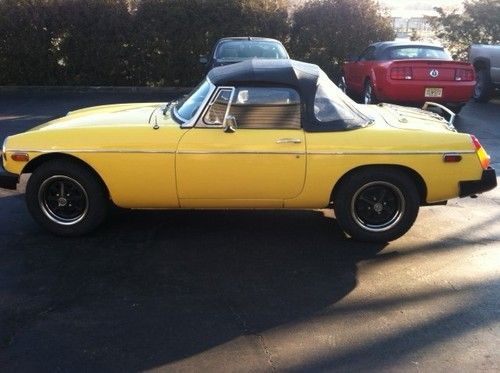 1978 mgb convertible  runs great