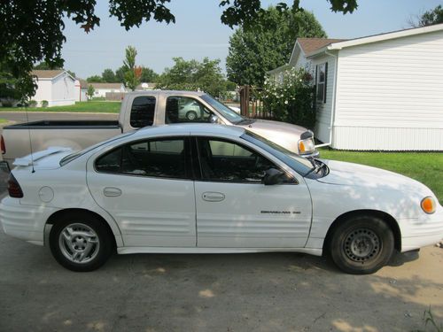 2001 pontiac grand am se sedan 4-door 2.4l