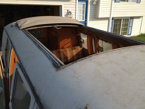 1963 Volkswagen Bus w/Sunroof, Cargo Rack, Trailer, Cabinets/Fridge, and Parts, image 6