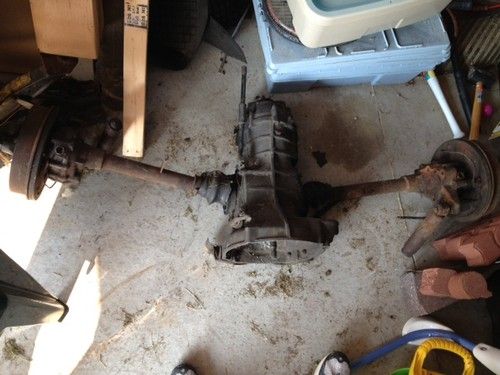 1963 Volkswagen Bus w/Sunroof, Cargo Rack, Trailer, Cabinets/Fridge, and Parts, image 19