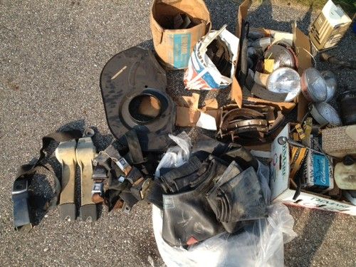 1963 Volkswagen Bus w/Sunroof, Cargo Rack, Trailer, Cabinets/Fridge, and Parts, image 24