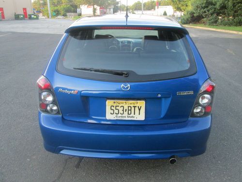 2003 Mazda Protege5--LEATHER--Nice Color--Clean Inside and Out, image 4