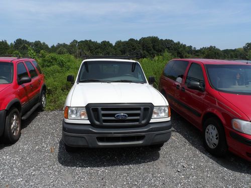 2004 Ford Ranger XLT Ext Cab Pickup 4-Door 3.0L w/ tool box and utility rack, image 2