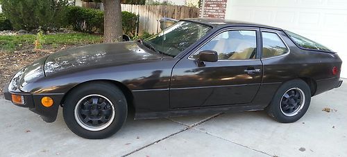 Mnt condition 1979 porsche 924 only 36000 miles!!! $6750.00