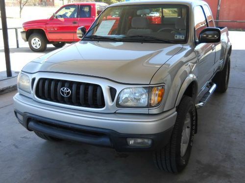 2003 toyota tacoma