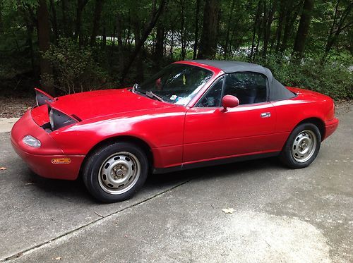 1992 mazda miata 5 speed convertible in good condition